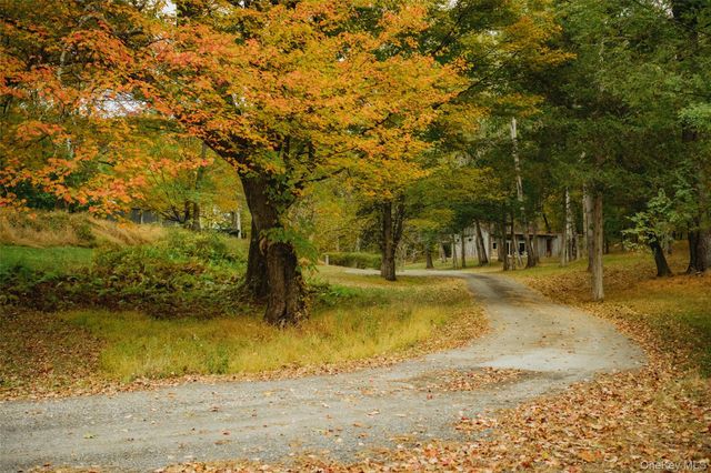 110 Old Albany Post Road, Rhinebeck, NY 12572