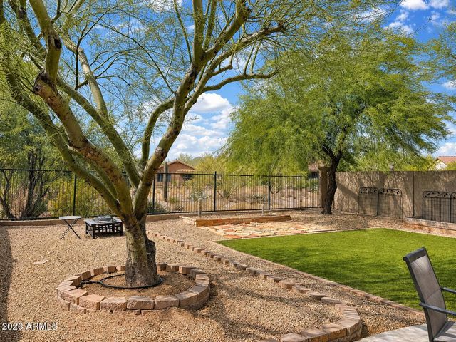 2568 W BISBEE Way, Phoenix, AZ 85086