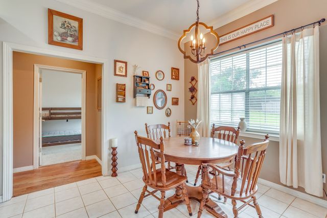 718 W Couts Street, Weatherford, TX 76086