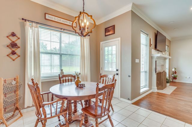 718 W Couts Street, Weatherford, TX 76086