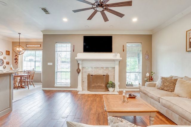 718 W Couts Street, Weatherford, TX 76086