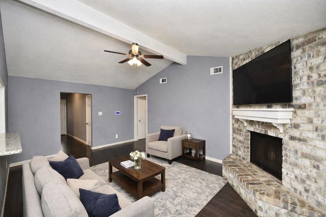 1310 Barrowgate Drive, Sugar Land, TX 77498