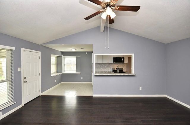 1310 Barrowgate Drive, Sugar Land, TX 77498