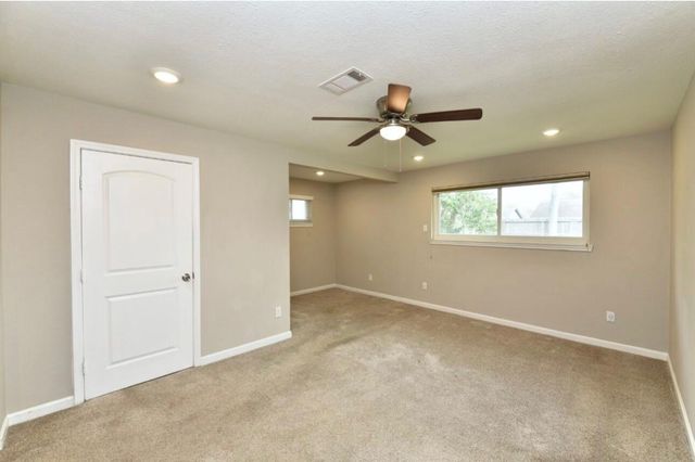 1310 Barrowgate Drive, Sugar Land, TX 77498