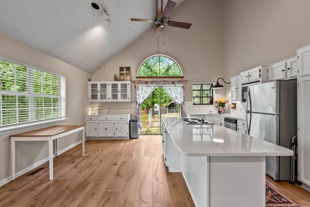 15807 Hunter Lane, North Little Rock, AR 72118