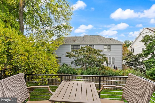 633 N MONROE ST, Arlington, VA 22201