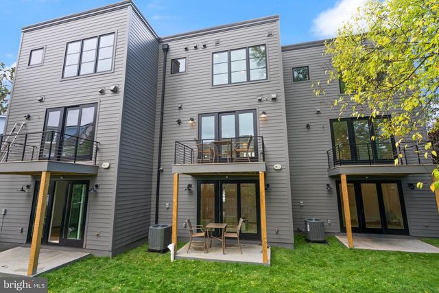 633 N MONROE ST, Arlington, VA 22201