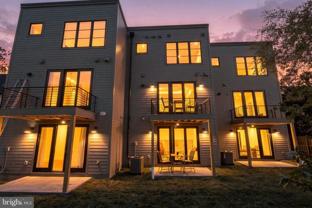 633 N MONROE ST, Arlington, VA 22201
