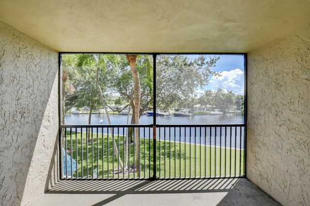 14 Royal Palm Way 2050, Boca Raton, FL 33432