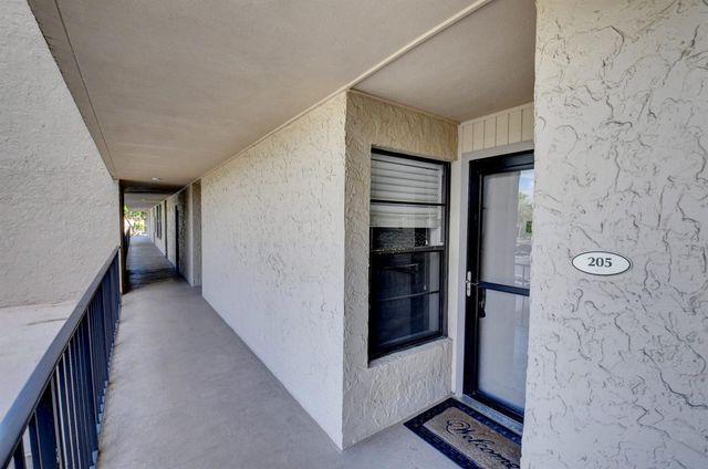 14 Royal Palm Way 2050, Boca Raton, FL 33432