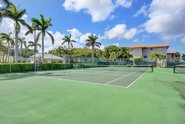 14 Royal Palm Way 2050, Boca Raton, FL 33432