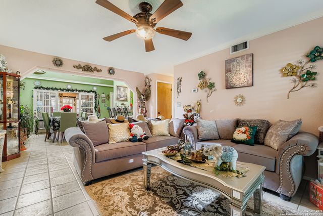 108 Sunnyland, San Antonio, TX 78228