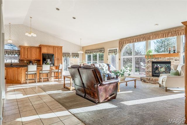 265 Camelot Drive, Weldon Spring, MO 63304