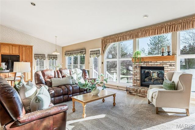 265 Camelot Drive, Weldon Spring, MO 63304