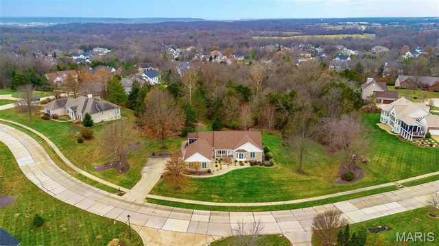 265 Camelot Drive, Weldon Spring, MO 63304