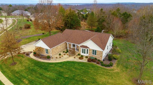 265 Camelot Drive, Weldon Spring, MO 63304