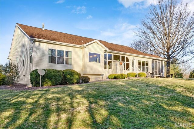 265 Camelot Drive, Weldon Spring, MO 63304