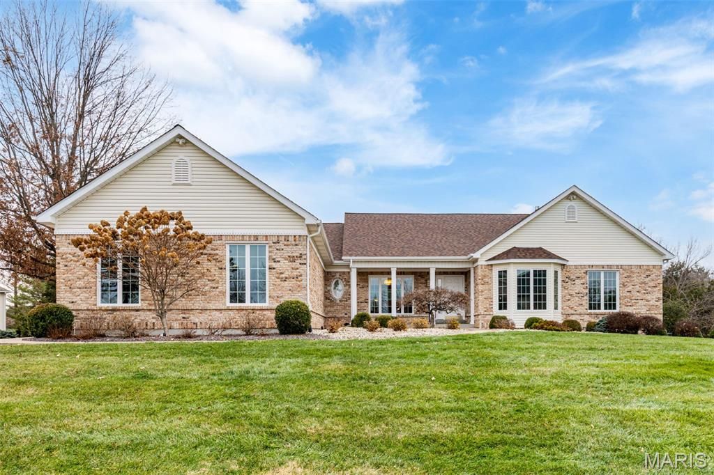 265 Camelot Drive, Weldon Spring, MO 63304