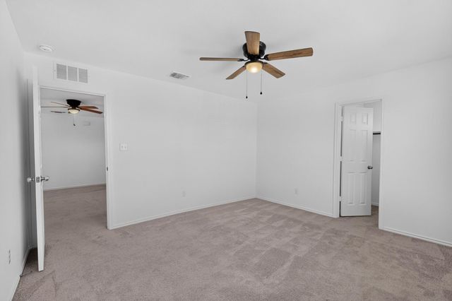 225 English Oak ST, Georgetown, TX 78626