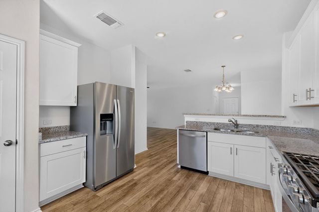 225 English Oak ST, Georgetown, TX 78626