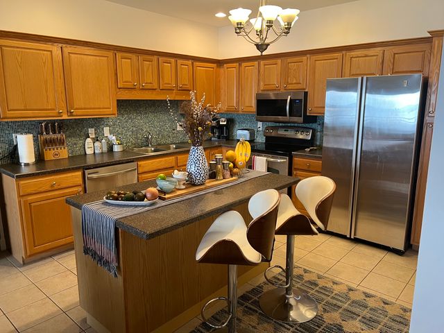 343 Beach Street APT 305, West Haven, CT 06516