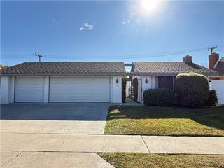 1547 Wintergreen Place A, Costa Mesa, CA 92626