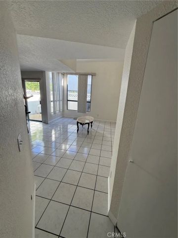 16857 San Fernando Mission 37, Granada Hills, CA 91344