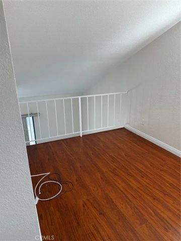 16857 San Fernando Mission 37, Granada Hills, CA 91344