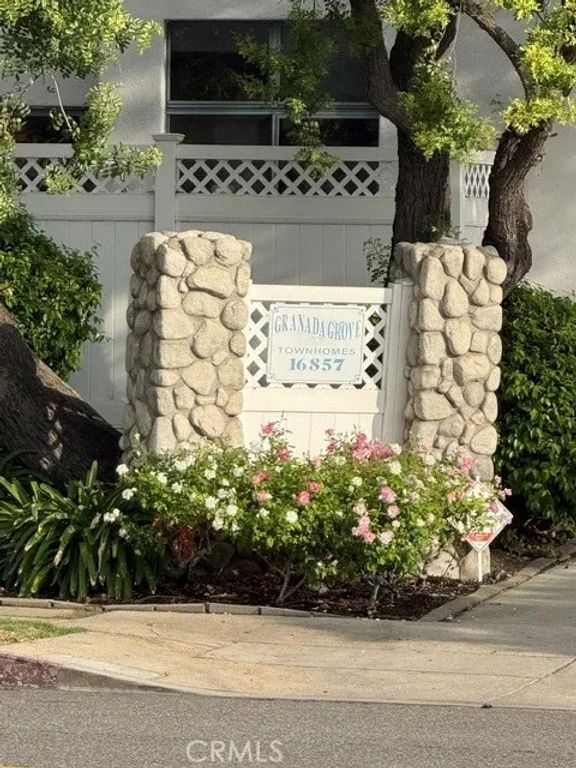 16857 San Fernando Mission 37, Granada Hills, CA 91344