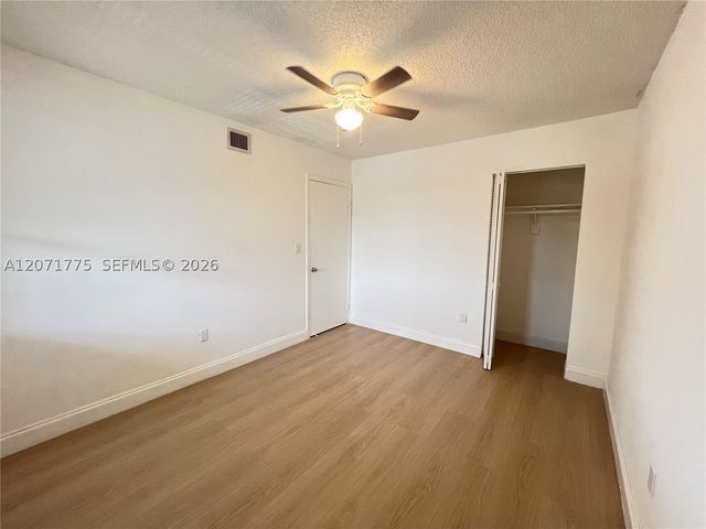 15665 SW 82nd Cir Ln 4-6, Miami, FL 33193