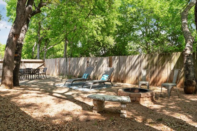 7507 Bender DR, Austin, TX 78749