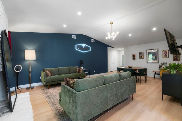 7507 Bender DR, Austin, TX 78749