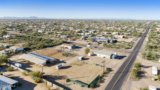775 N HILTON Road, Apache Junction, AZ 85119