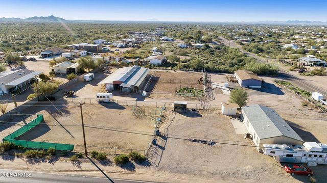 775 N HILTON Road, Apache Junction, AZ 85119