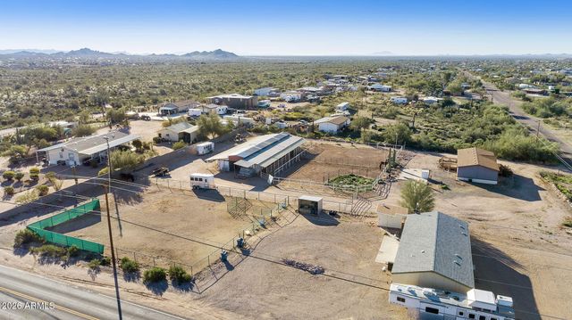775 N HILTON Road, Apache Junction, AZ 85119