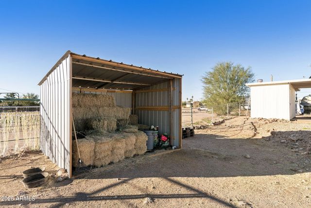 775 N HILTON Road, Apache Junction, AZ 85119