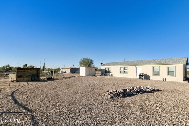 775 N HILTON Road, Apache Junction, AZ 85119