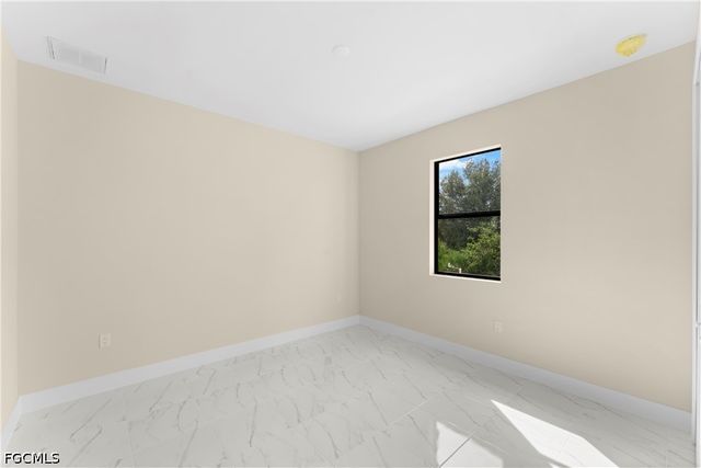 4100 8th ST SW, Lehigh Acres, FL 33976