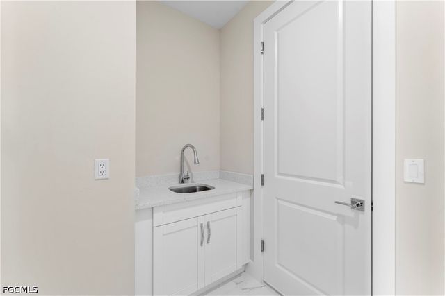 4100 8th ST SW, Lehigh Acres, FL 33976