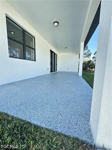 4100 8th ST SW, Lehigh Acres, FL 33976