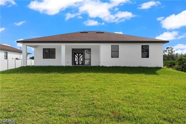 4100 8th ST SW, Lehigh Acres, FL 33976