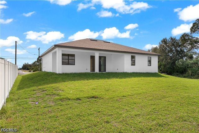 4100 8th ST SW, Lehigh Acres, FL 33976