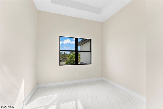 4100 8th ST SW, Lehigh Acres, FL 33976