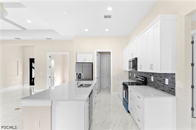 4100 8th ST SW, Lehigh Acres, FL 33976