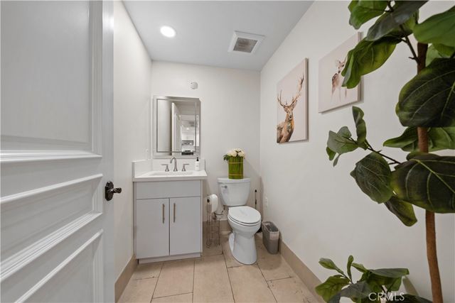 1598 Long Beach, Long Beach, CA 90813