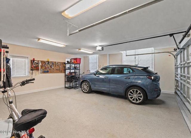 3615 W Medinah Avenue SE, Southport, NC 28461