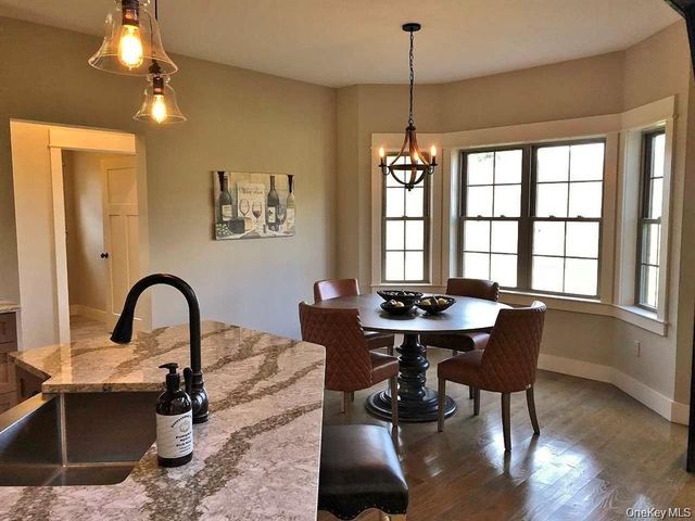 23 Sunset Lane, New Hampton, NY 10958