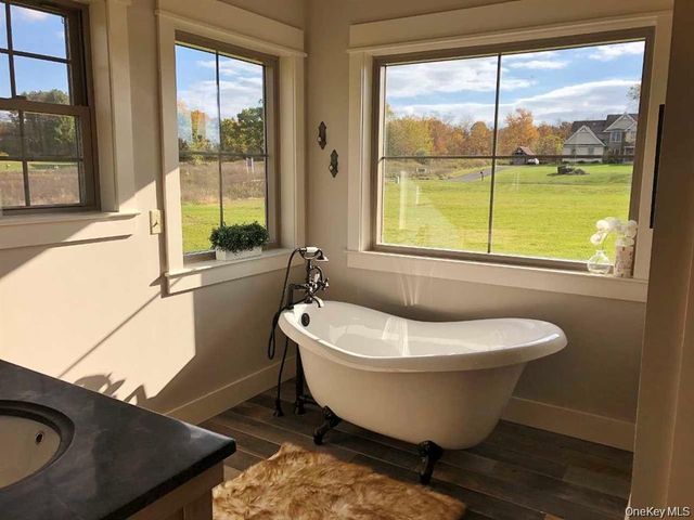 23 Sunset Lane, New Hampton, NY 10958