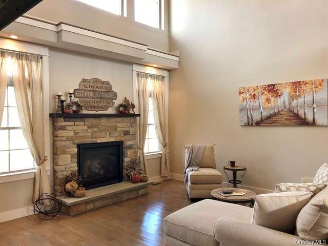 23 Sunset Lane, New Hampton, NY 10958