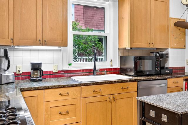 335 E WISCONSIN AVENUE, Neenah, WI 54956